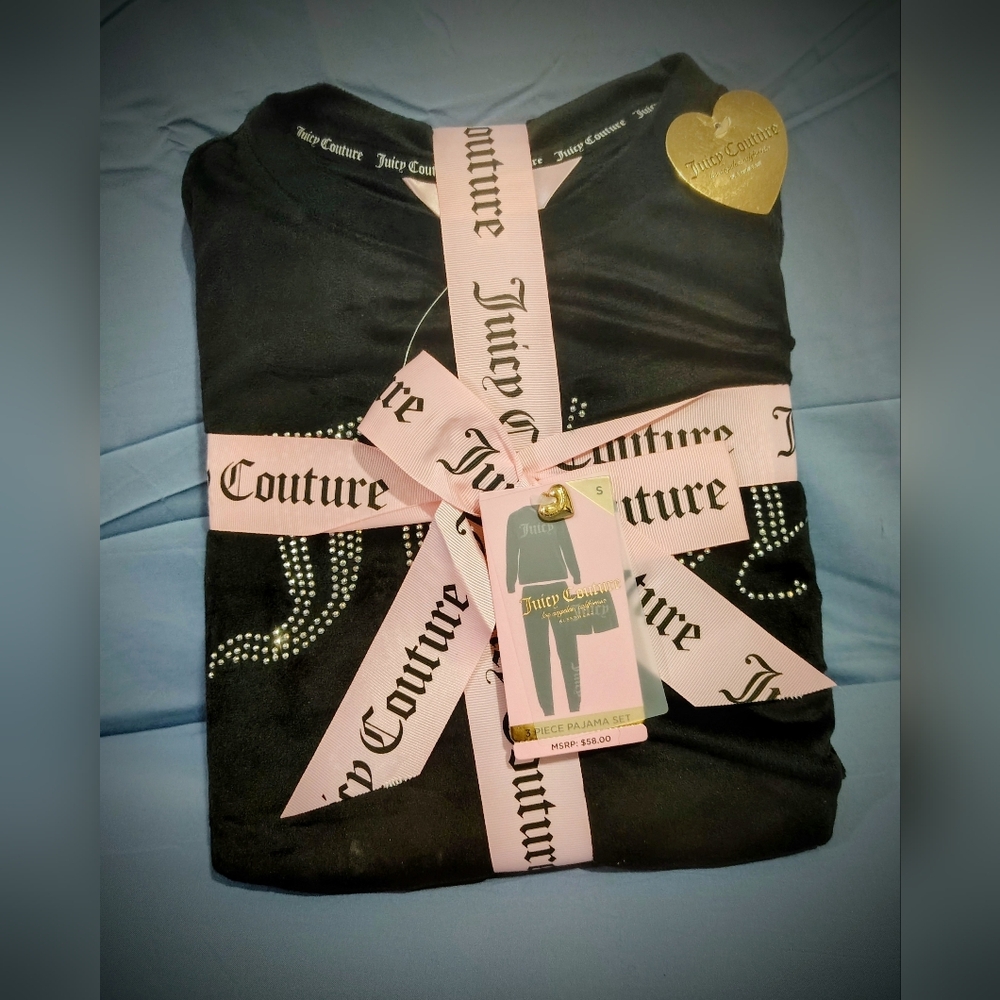 Juicy Couture Black 3 Piece Pajama Set.